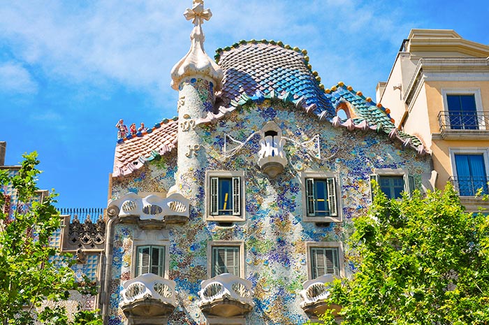 Дом Бальо в Барселоне Гауди.
